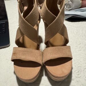 UGG Women's Tan Crisscross Wedge Sandals